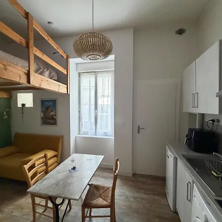 Apartment Le Roi Rene Cosy Et Confortable Centre Entre Gare Et Chateau Angers
